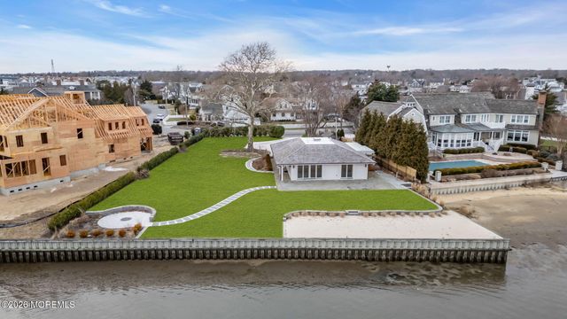 22 Crescent Drive, Brielle, NJ 08730