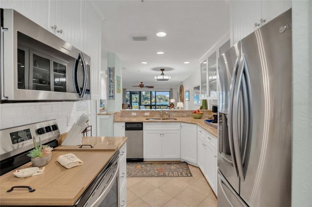 456 BOUCHELLE DRIVE 102, New Smyrna Beach, FL 32169