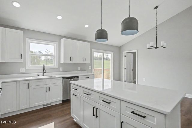 420 Barren Valley Road, Chuckey, TN 37641