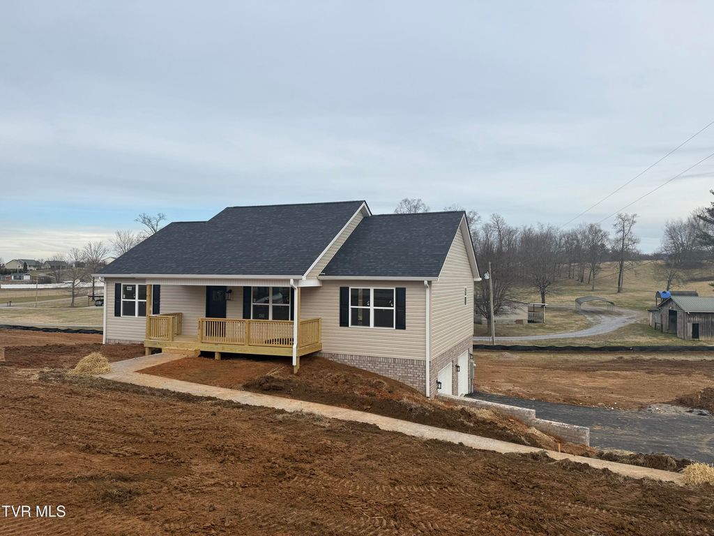 420 Barren Valley Road, Chuckey, TN 37641
