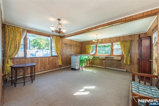 148 Park Avenue, Caldwell, NJ 07006
