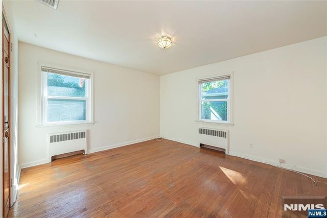 148 Park Avenue, Caldwell, NJ 07006