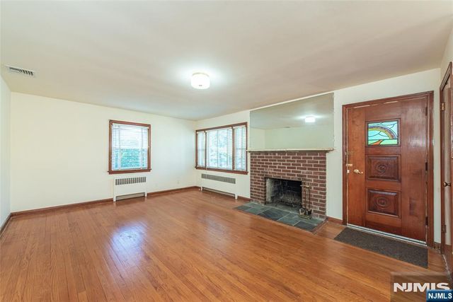 148 Park Avenue, Caldwell, NJ 07006