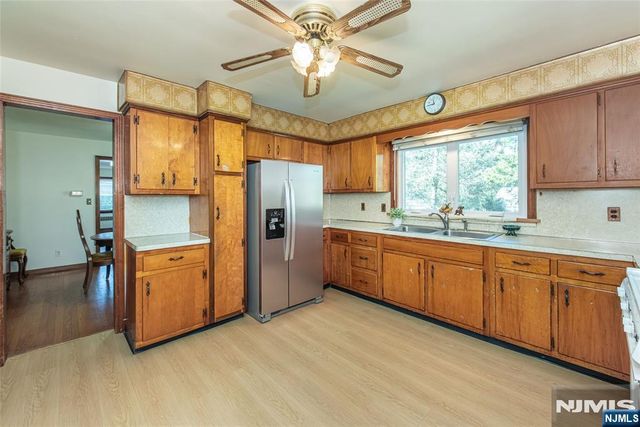 148 Park Avenue, Caldwell, NJ 07006