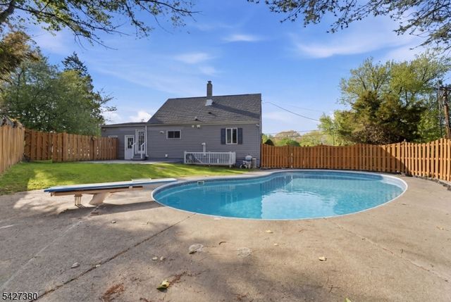 107 Belt Rd, Phillipsburg Town, NJ 08865