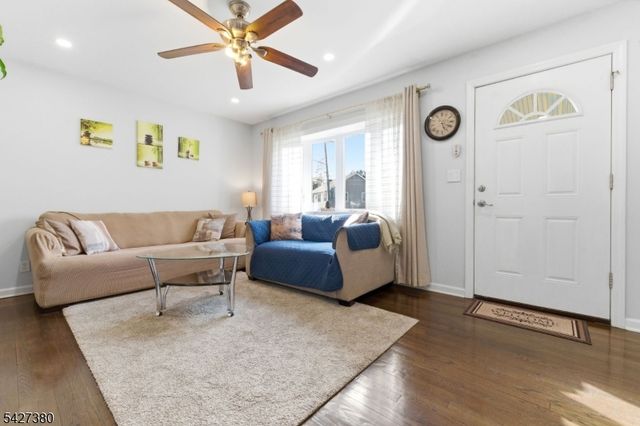107 Belt Rd, Phillipsburg Town, NJ 08865