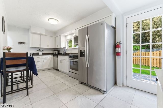 107 Belt Rd, Phillipsburg Town, NJ 08865