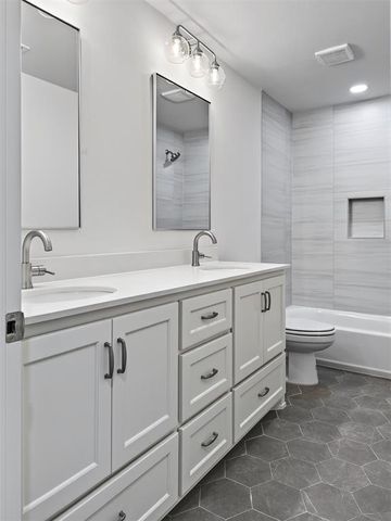 16029 Navarra Way, Oklahoma City, OK 73170