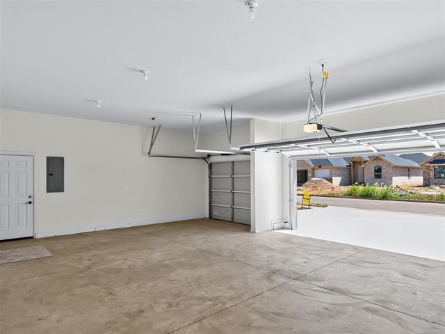 16029 Navarra Way, Oklahoma City, OK 73170