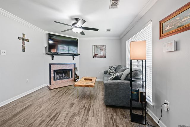 10036 Chapel Hill Dr, Denham Springs, LA 70706