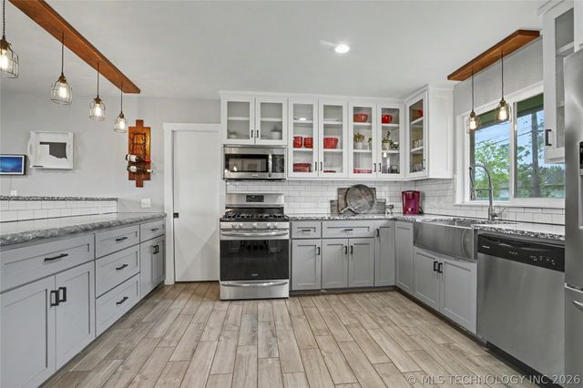 6716 E 26th Avenue, Tulsa, OK 74129