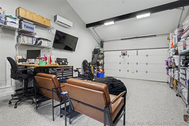 6716 E 26th Avenue, Tulsa, OK 74129