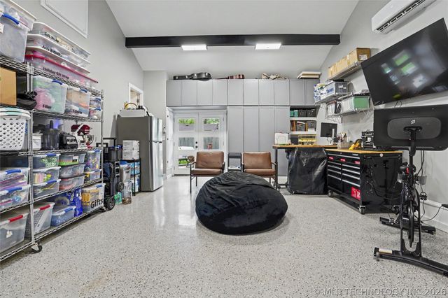 6716 E 26th Avenue, Tulsa, OK 74129