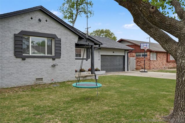 6716 E 26th Avenue, Tulsa, OK 74129