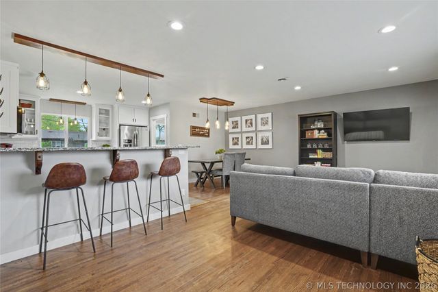 6716 E 26th Avenue, Tulsa, OK 74129