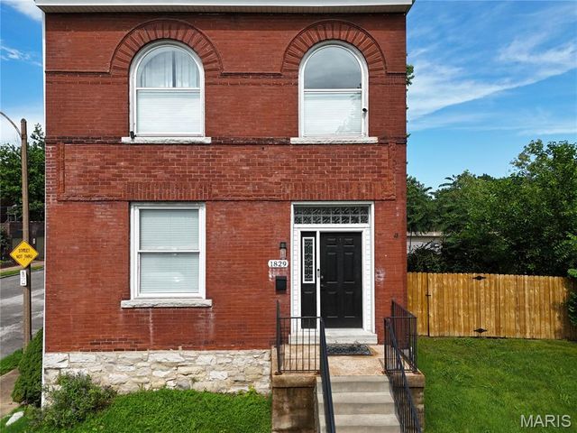 1829 Oregon Avenue, St Louis, MO 63104