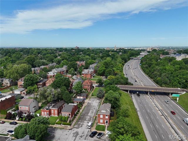 1829 Oregon Avenue, St Louis, MO 63104