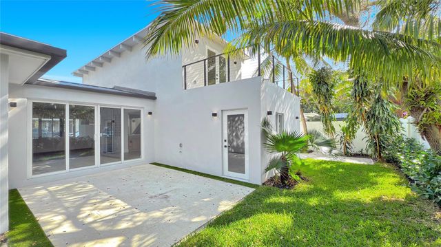 729 NE 17th Terrace, Fort Lauderdale, FL 33304