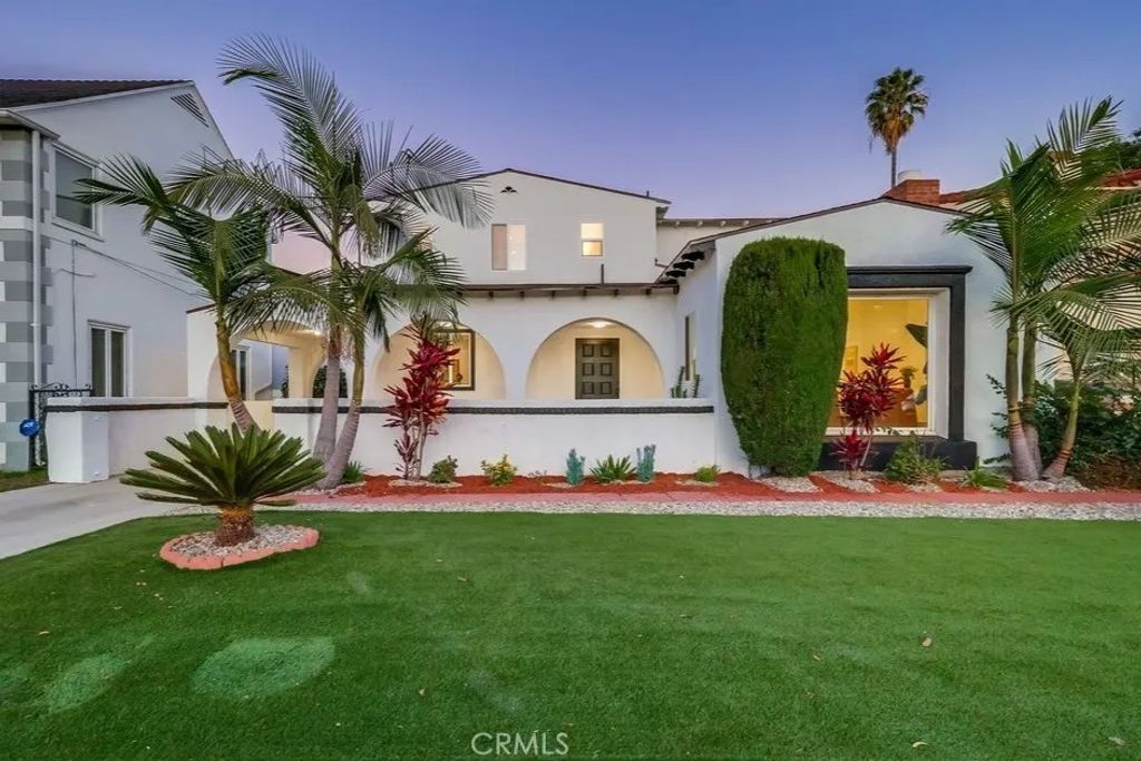4016 6th Avenue, Leimert Park, CA 90008