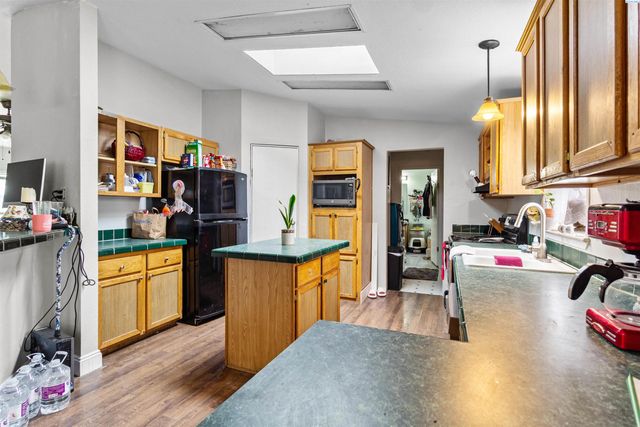 65115 N 56th Pr Ne, Benton City, WA 99320