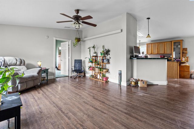 65115 N 56th Pr Ne, Benton City, WA 99320