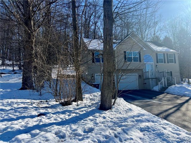 7788 Ravenswood Lane, Manlius, NY 13104