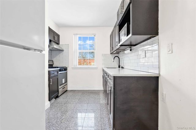 78-15 138th Street 35E, Flushing, NY 11367