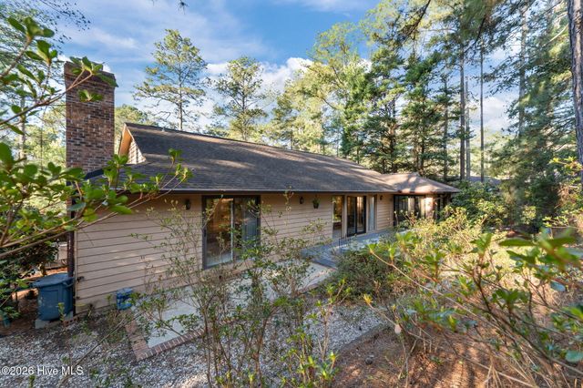 33 Thunderbird Circle, Pinehurst, NC 28374