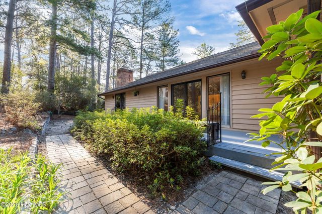 33 Thunderbird Circle, Pinehurst, NC 28374