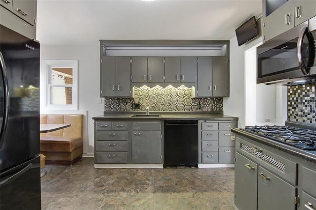 649 Putnam Drive, Eau Claire, WI 54701