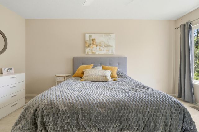 2450 Doeview Court, Cincinnati, OH 45230