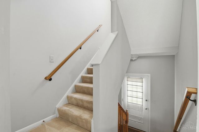 2450 Doeview Court, Cincinnati, OH 45230