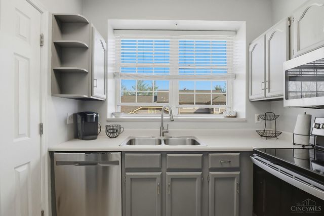 2450 Doeview Court, Cincinnati, OH 45230