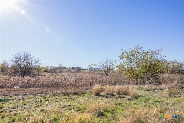 15175 Plainview Drive, Salado, TX 76571