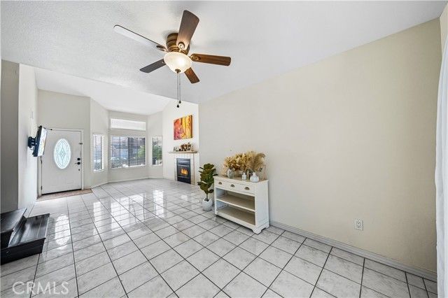 39785 Knollridge Drive, Temecula, CA 92591