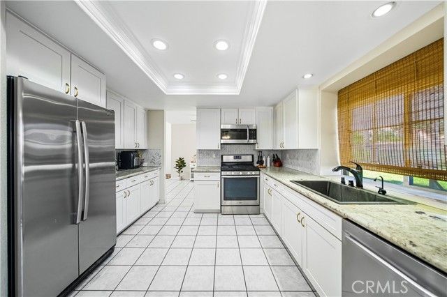 39785 Knollridge Drive, Temecula, CA 92591