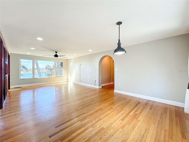 2400 TOPPING PLACE, Eustis, FL 32726