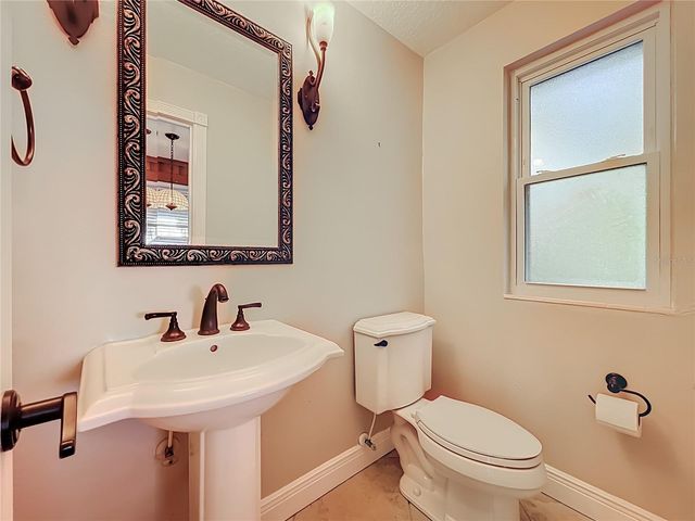 2400 TOPPING PLACE, Eustis, FL 32726