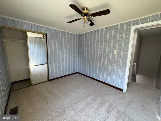 13 CROWN CIR, Dover, DE 19901