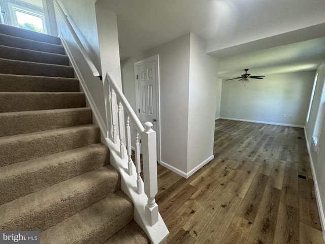 13 CROWN CIR, Dover, DE 19901