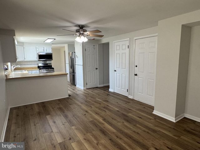 13 CROWN CIR, Dover, DE 19901