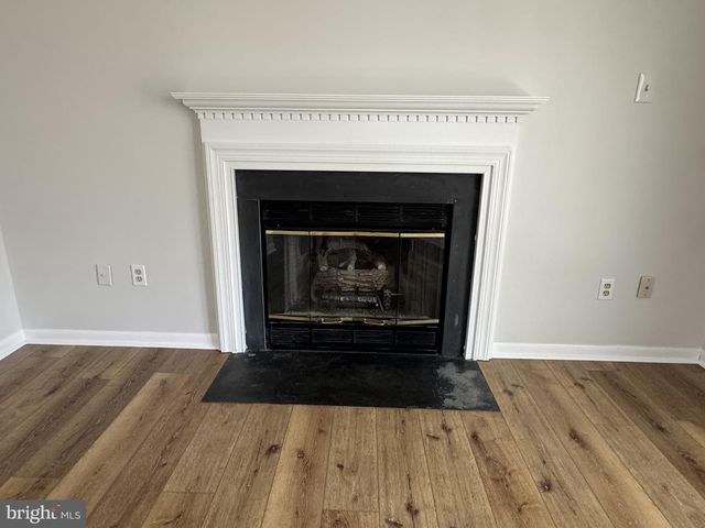 13 CROWN CIR, Dover, DE 19901