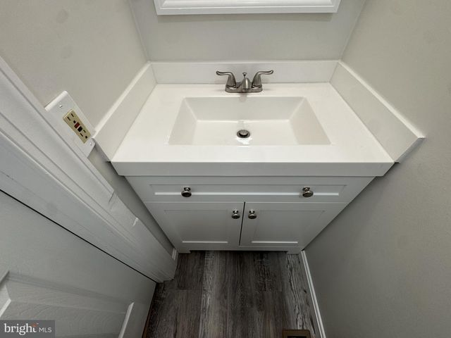 13 CROWN CIR, Dover, DE 19901