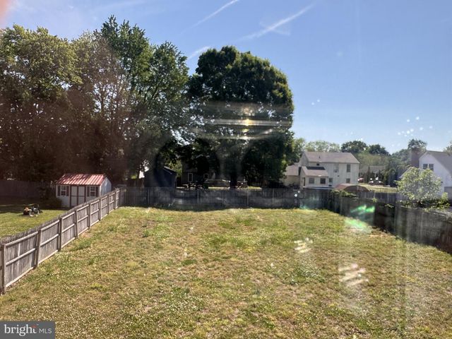 13 CROWN CIR, Dover, DE 19901