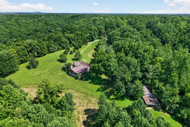280 Timber Ln, Sparta, TN 38583