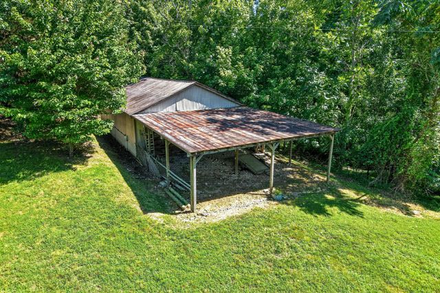 280 Timber Ln, Sparta, TN 38583