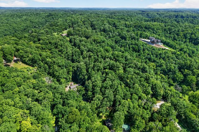 280 Timber Ln, Sparta, TN 38583