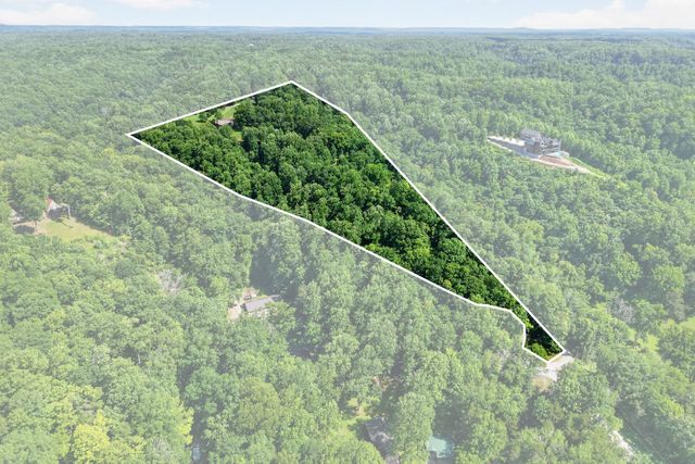 280 Timber Ln, Sparta, TN 38583