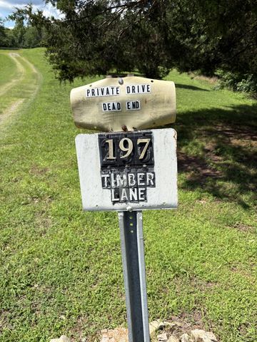 280 Timber Ln, Sparta, TN 38583