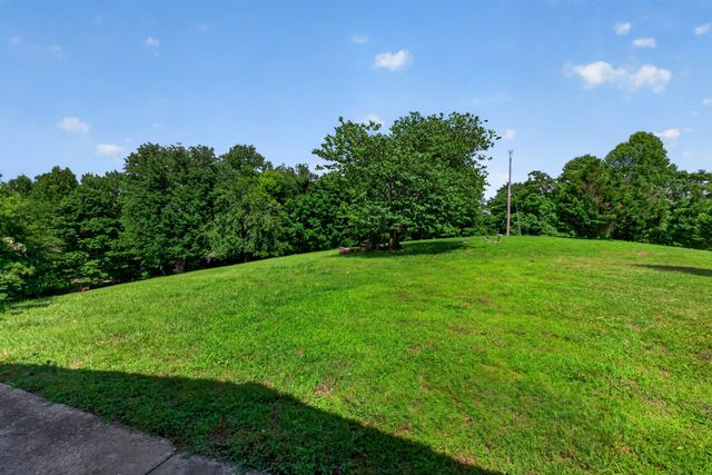 280 Timber Ln, Sparta, TN 38583